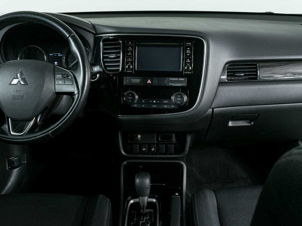 Купить Mitsubishi Outlander, 2017, 134 690 км, фото №8