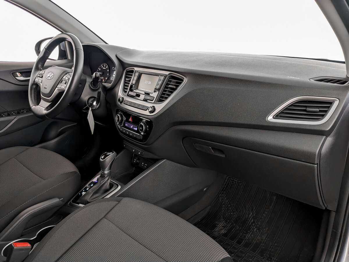 Купить Hyundai Solaris, 2018, 45 187 км, фото №9