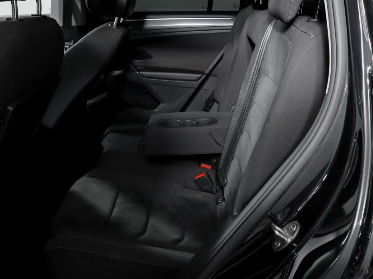 Купить Volkswagen Tiguan II, 2018, 110 600 км, фото №8