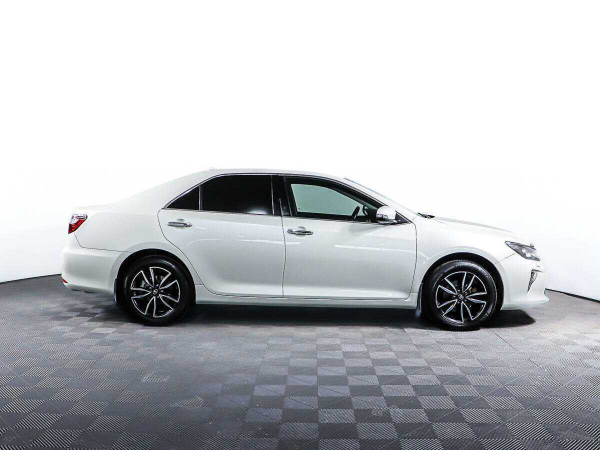 Купить Toyota Camry, 2017, 120 578 км, фото №4