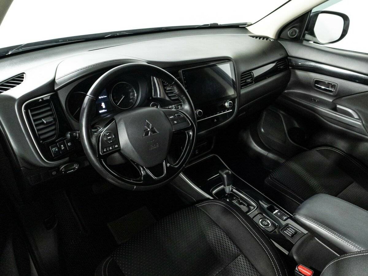 Купить Mitsubishi Outlander, 2020, 109 208 км, фото №9
