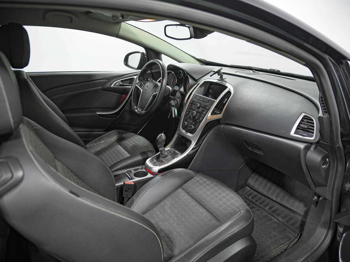 Купить Opel Astra GTC, 2012, 198 780 км, фото №14