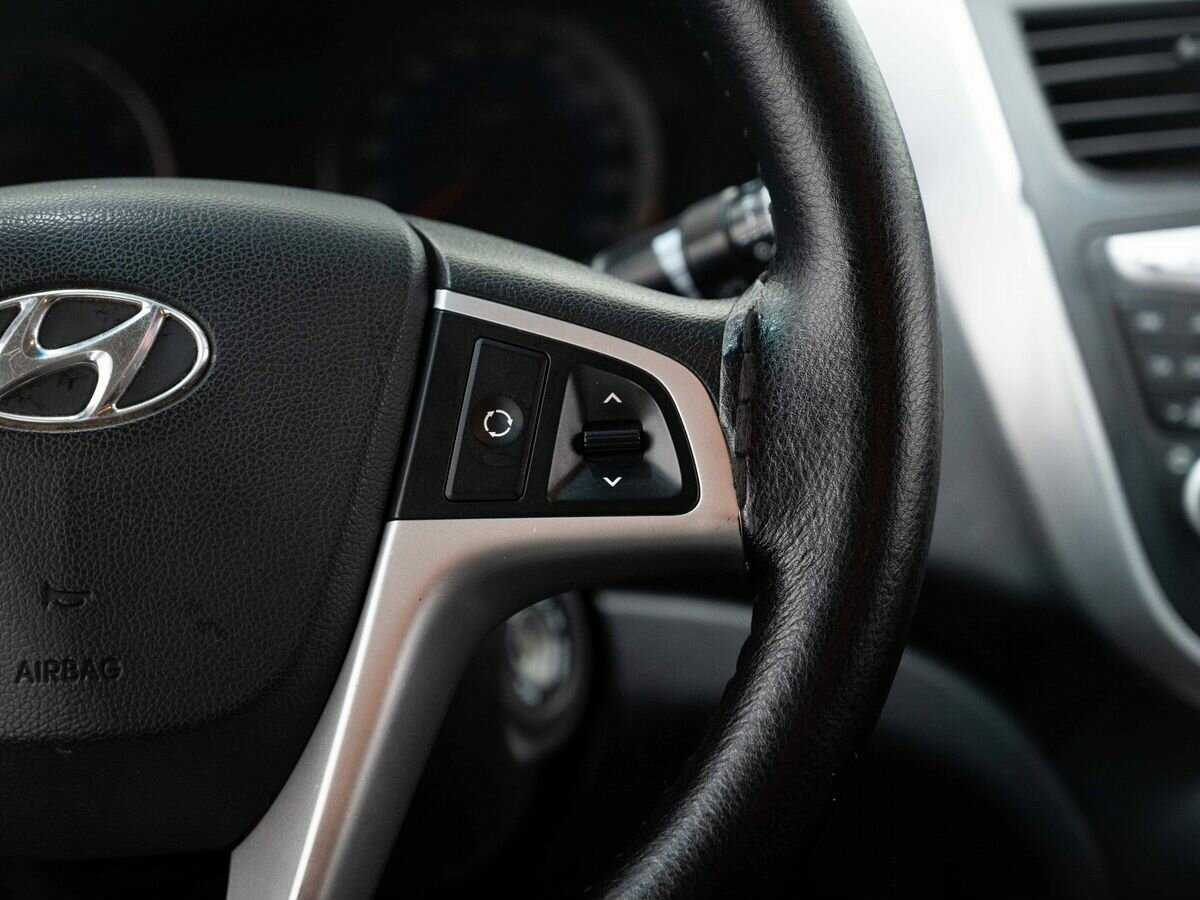 Купить Hyundai Solaris, 2013, 117 000 км, фото №16