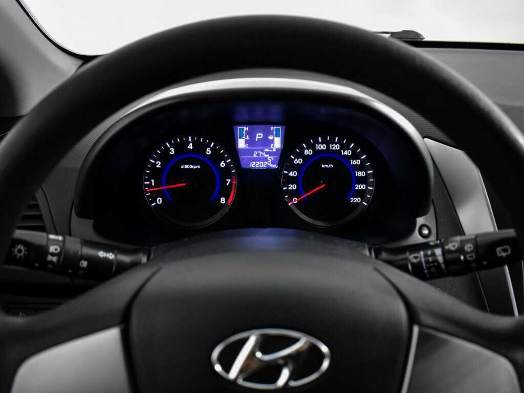 Купить Hyundai Solaris, 2015, 122 022 км, фото №16
