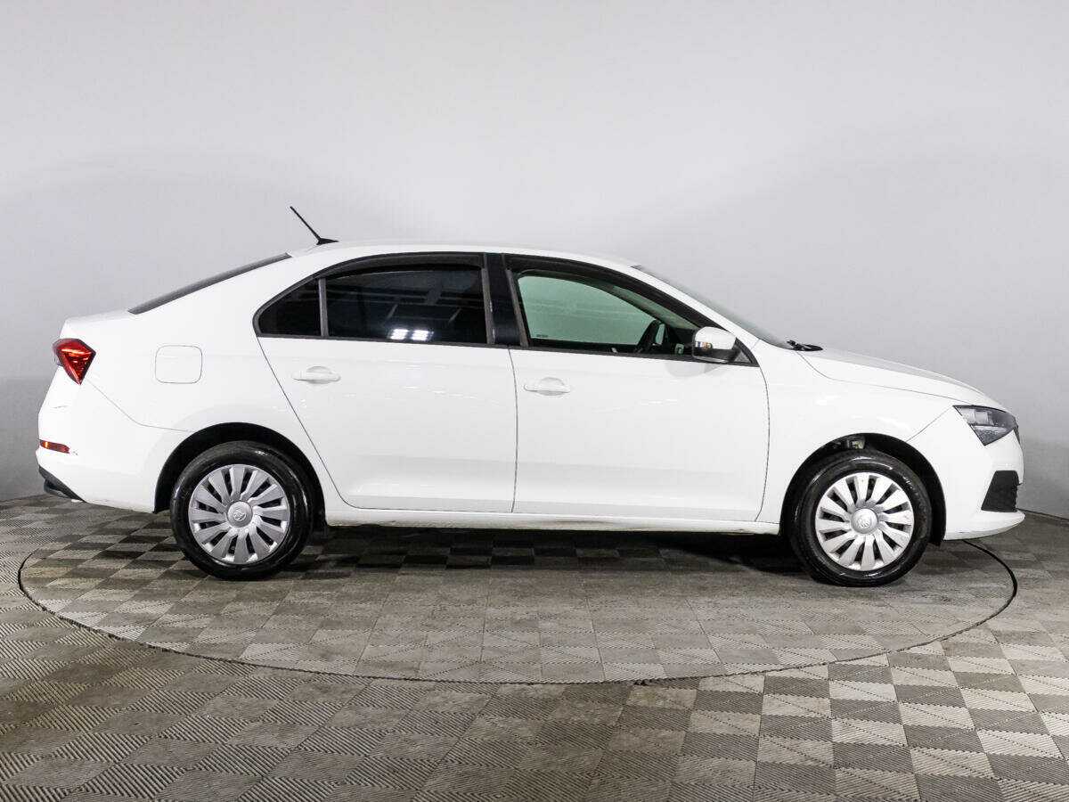 Купить Skoda Rapid, 2021, 112 982 км, фото №4