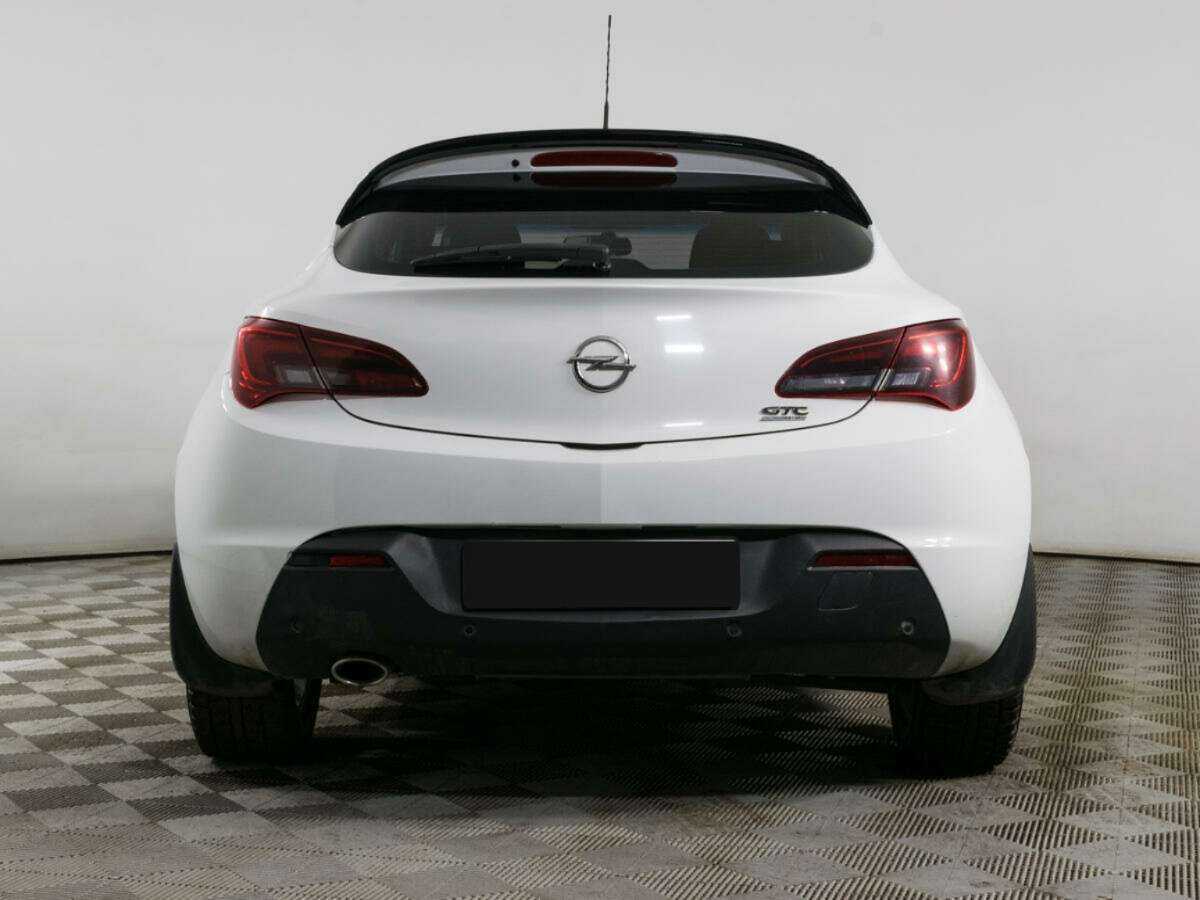 Купить Opel Astra GTC, 2012, 184 154 км, фото №6