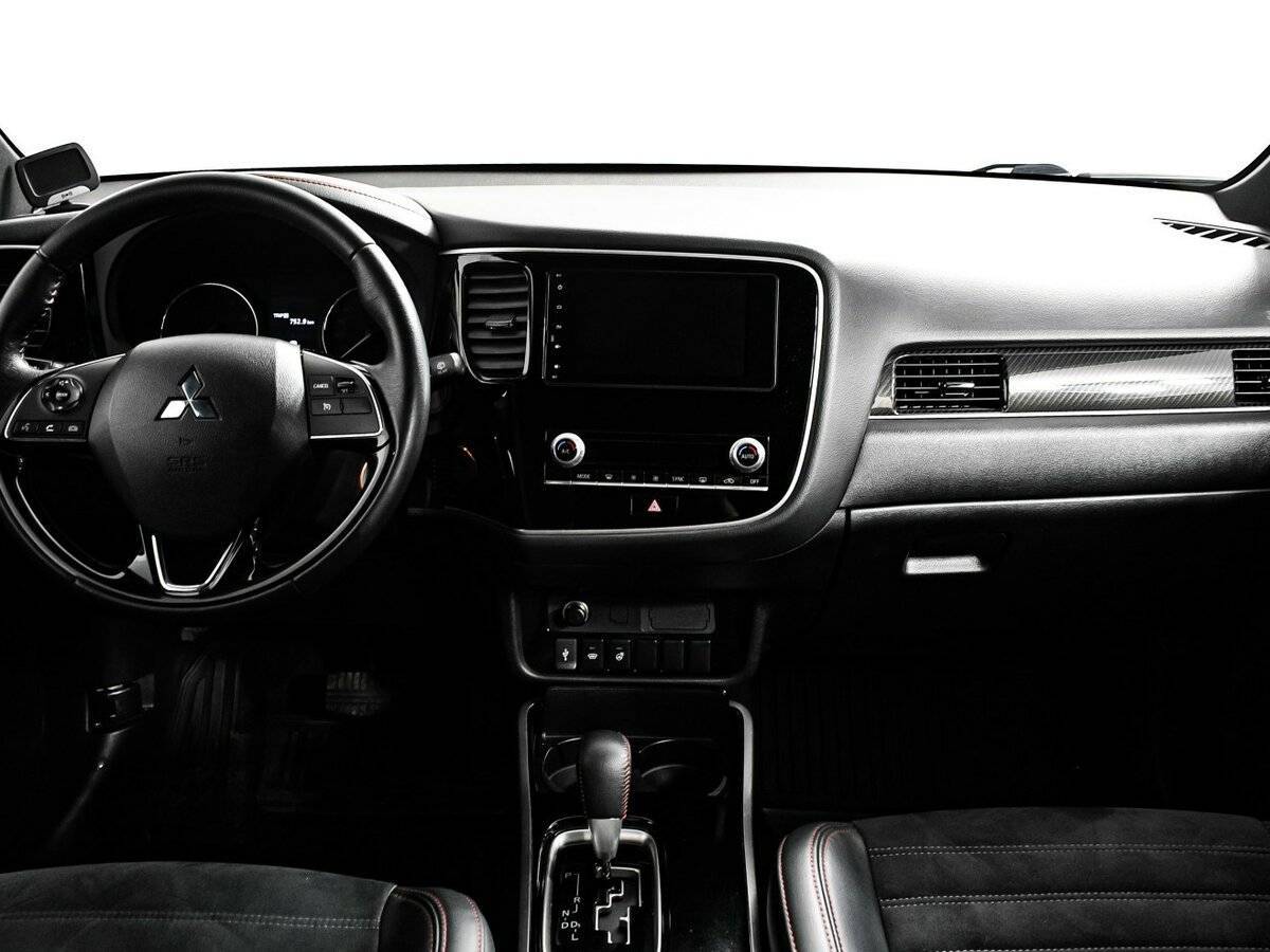 Купить Mitsubishi Outlander, 2020, 100 600 км, фото №10