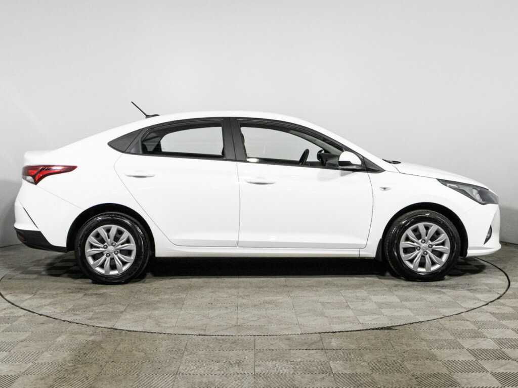 Купить Hyundai Solaris, 2022, 42 400 км, фото №4