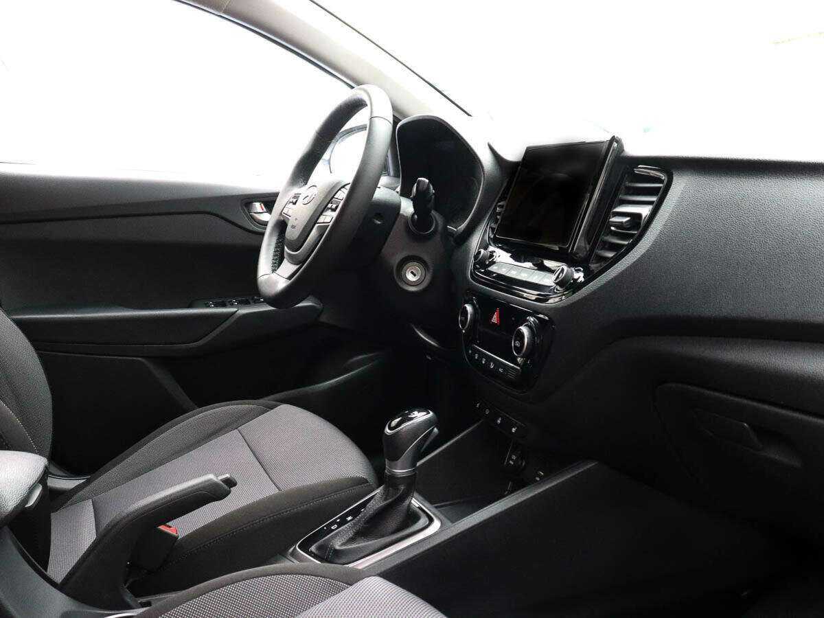 Купить Hyundai Solaris, 2021, 60 705 км, фото №6