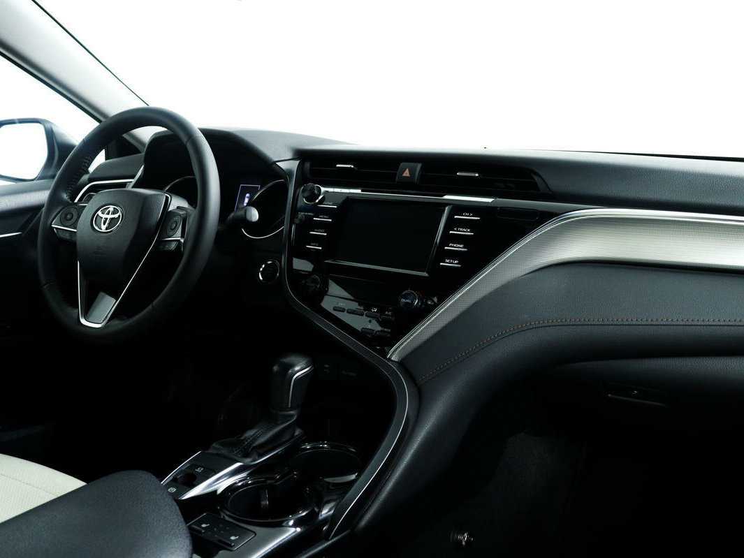 Купить Toyota Camry, 2019, 69 296 км, фото №9