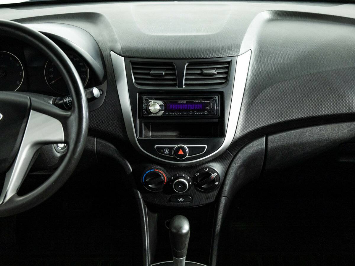 Купить Hyundai Solaris I, 2012, 214 201 км, фото №14