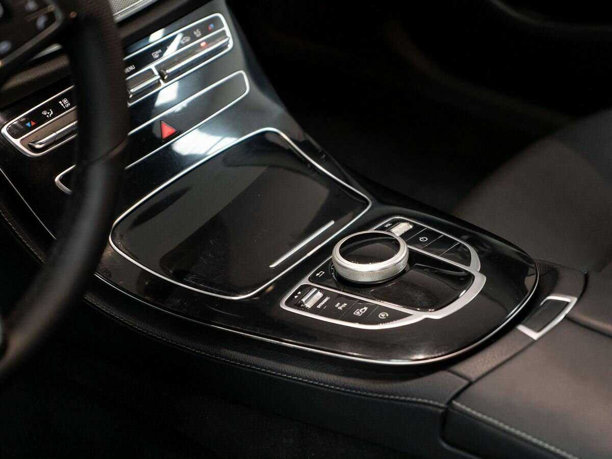 Купить Mercedes-Benz E-Класс 200, 2017, 250 000 км, фото №13
