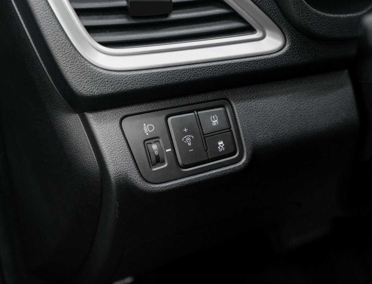 Купить Hyundai Solaris, 2019, 80 311 км, фото №10