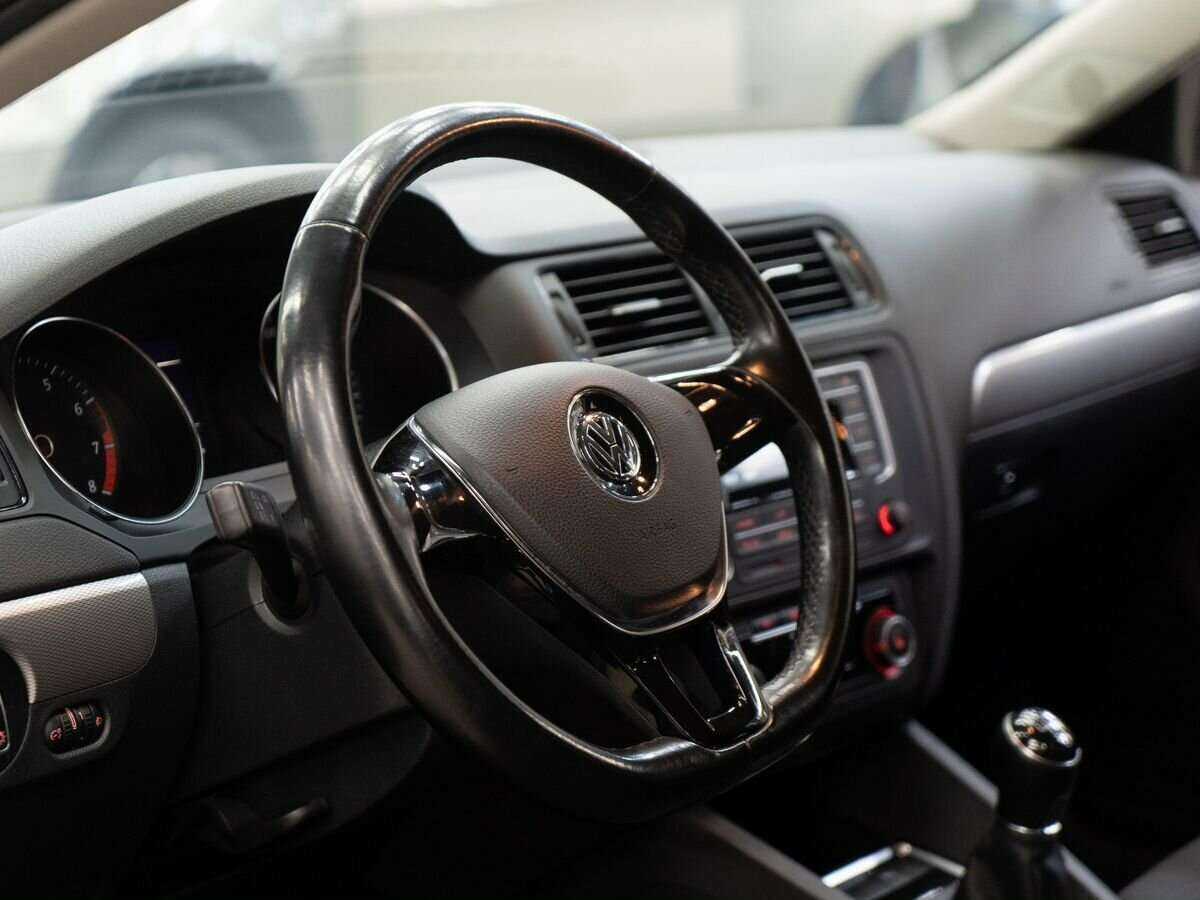 Купить Volkswagen Jetta, 2016, 107 000 км, фото №5