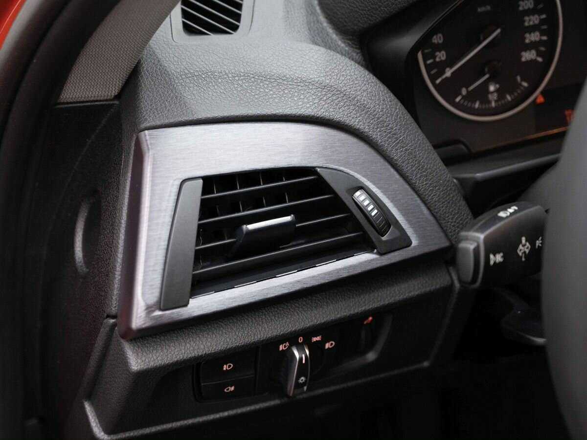 Купить BMW 1 серии 118i, 2017, 112 000 км, фото №21