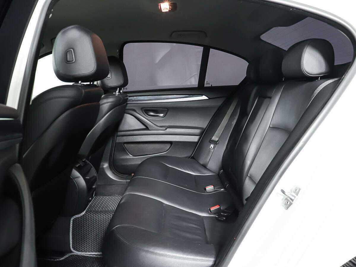 Купить BMW 5 серии 520i, 2013, 133 932 км, фото №10