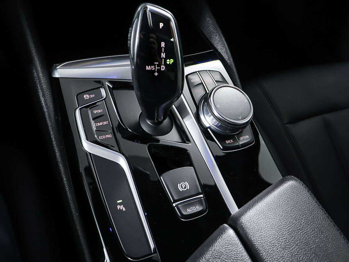 Купить BMW 5 серии 520d, 2017, 223 406 км, фото №23
