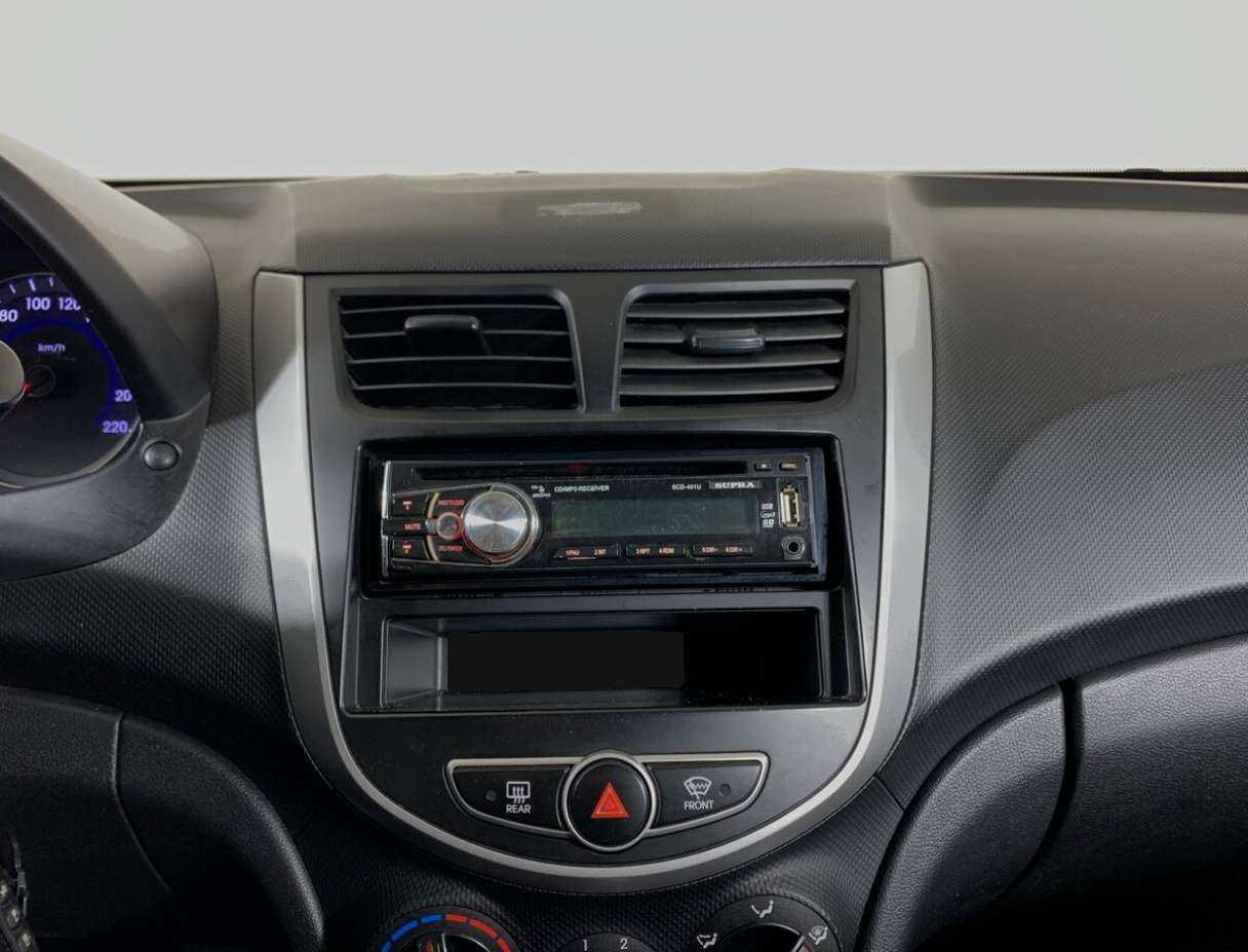 Купить Hyundai Solaris, 2012, 170 379 км, фото №13