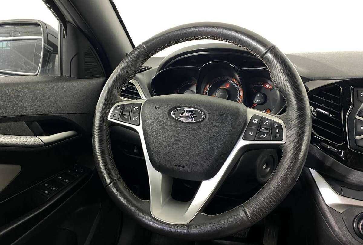 Купить Lada (ВАЗ) Vesta SW, 2020, 82 000 км, фото №9