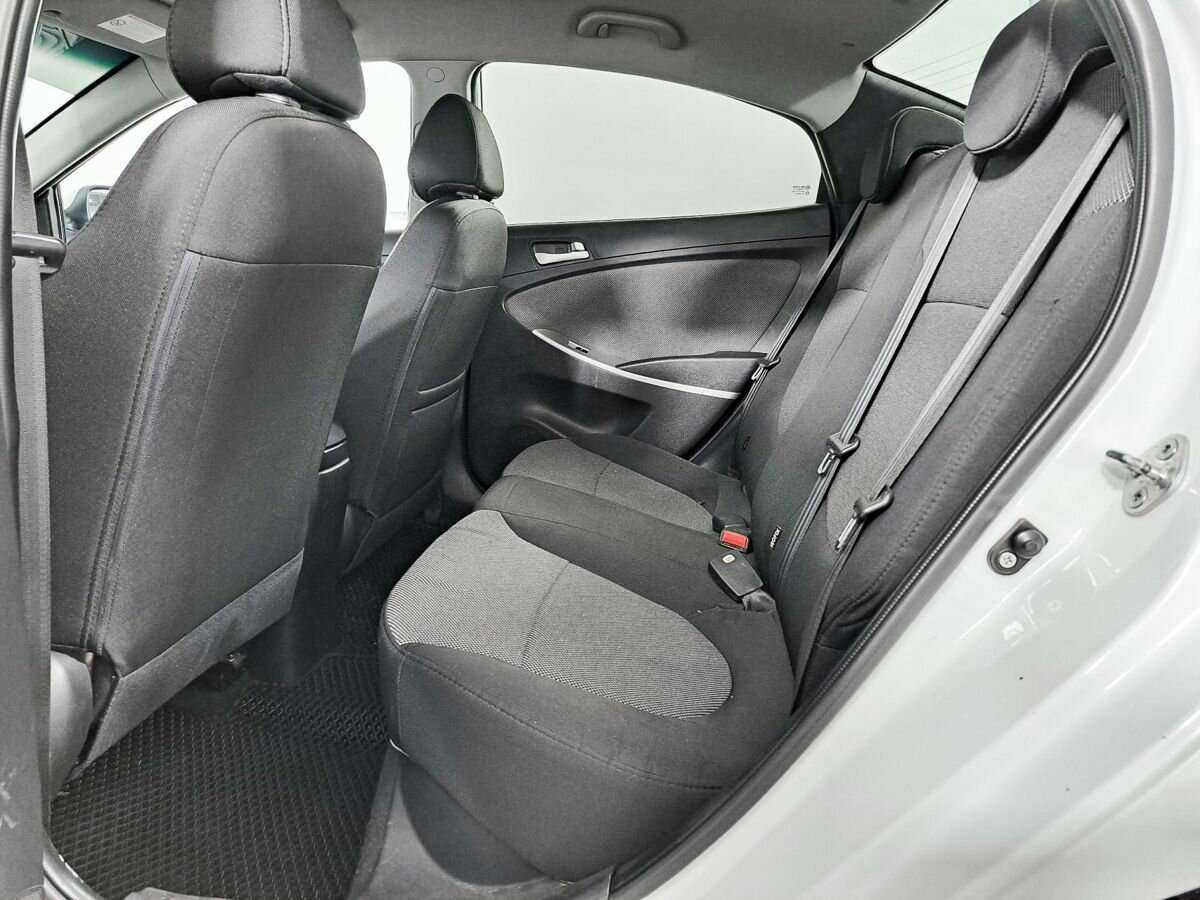 Купить Hyundai Solaris, 2013, 148 000 км, фото №12