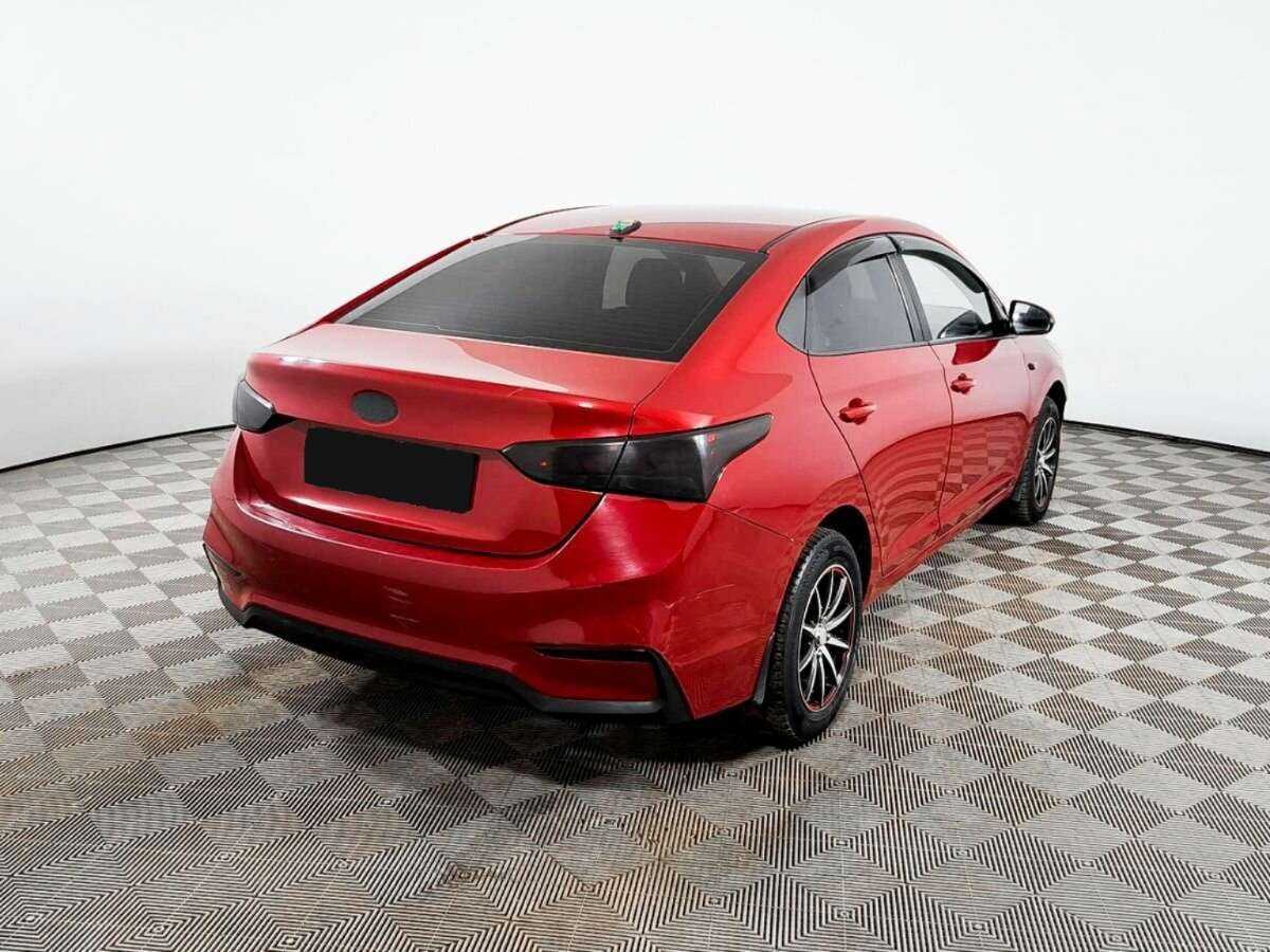 Купить Hyundai Solaris, 2019, 168 121 км, фото №4