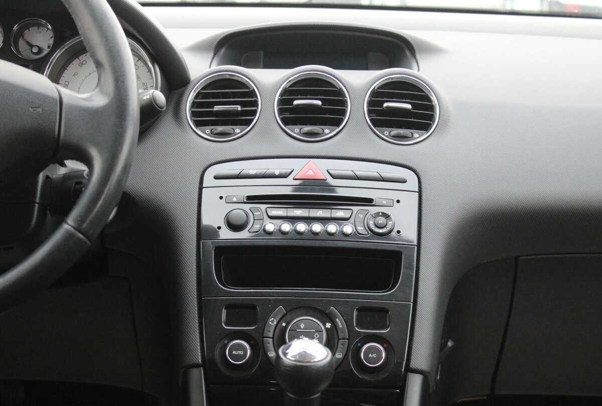 Купить Peugeot 408, 2014, 196 000 км, фото №10