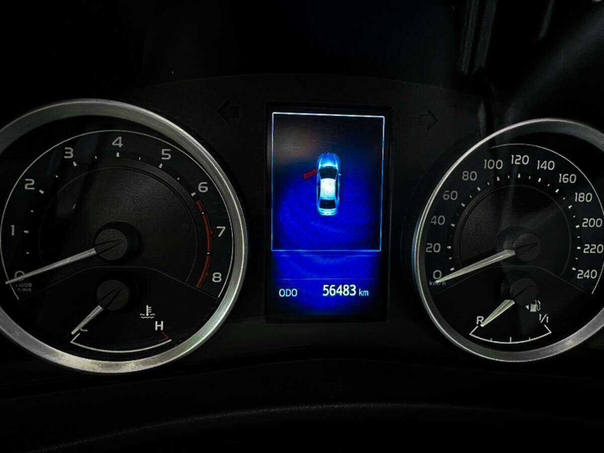 Купить Toyota Corolla, 2018, 56 000 км, фото №8