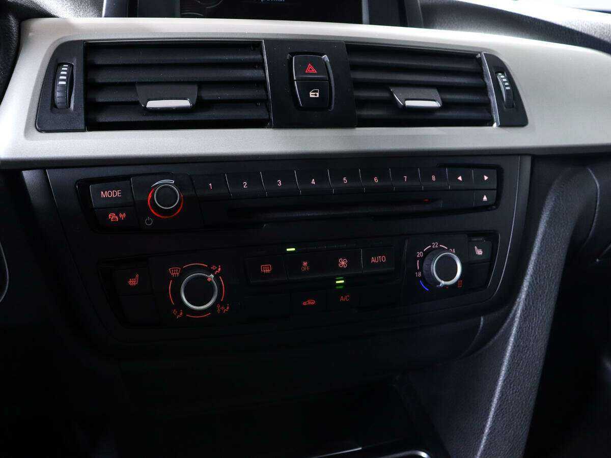 Купить BMW 3 серии 316i, 2014, 77 000 км, фото №16