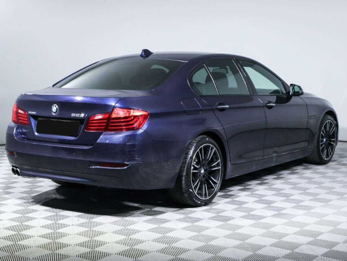 Купить BMW 5 серии 528i xDrive, 2013, 130 000 км, фото №4