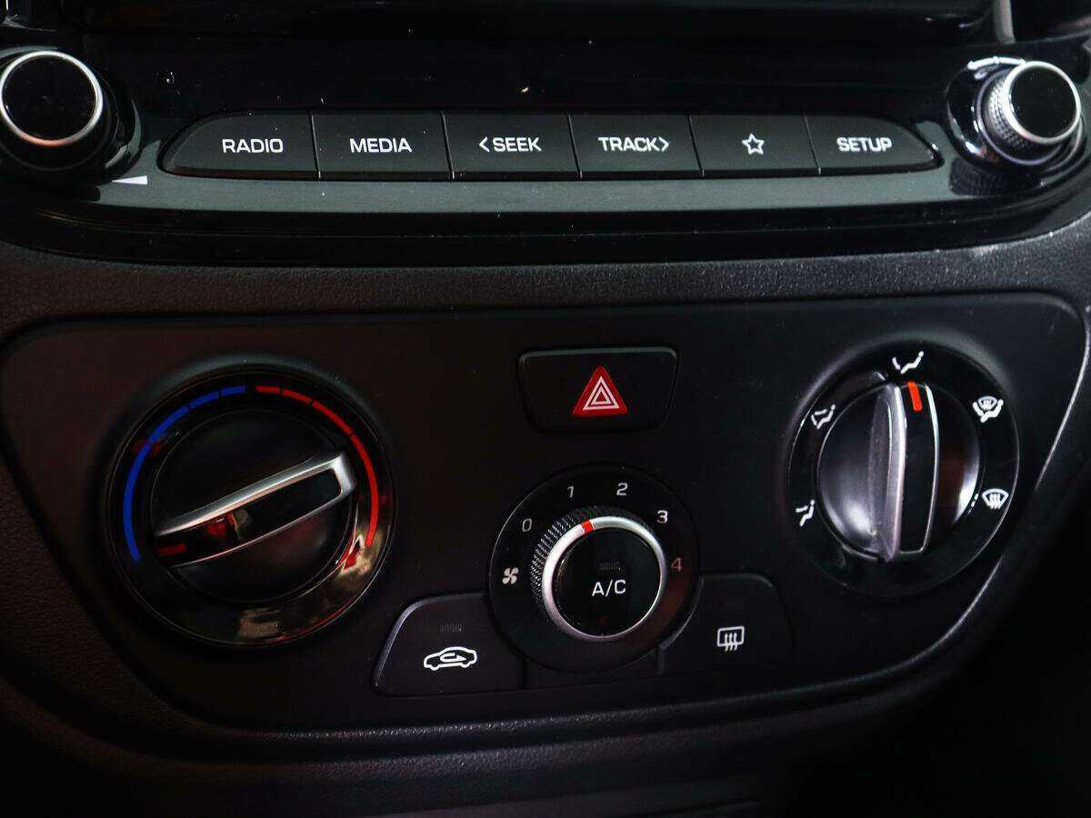 Купить Hyundai Solaris, 2020, 55 366 км, фото №17