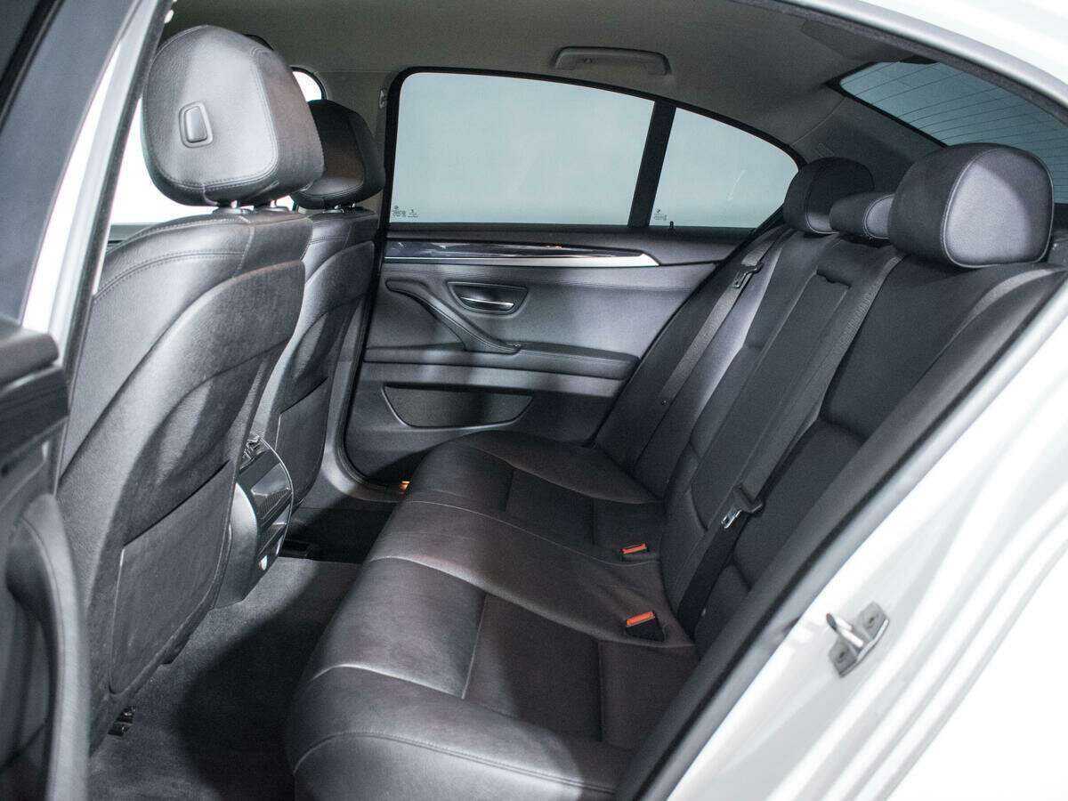 Купить BMW 5 серии 520d, 2016, 146 400 км, фото №10
