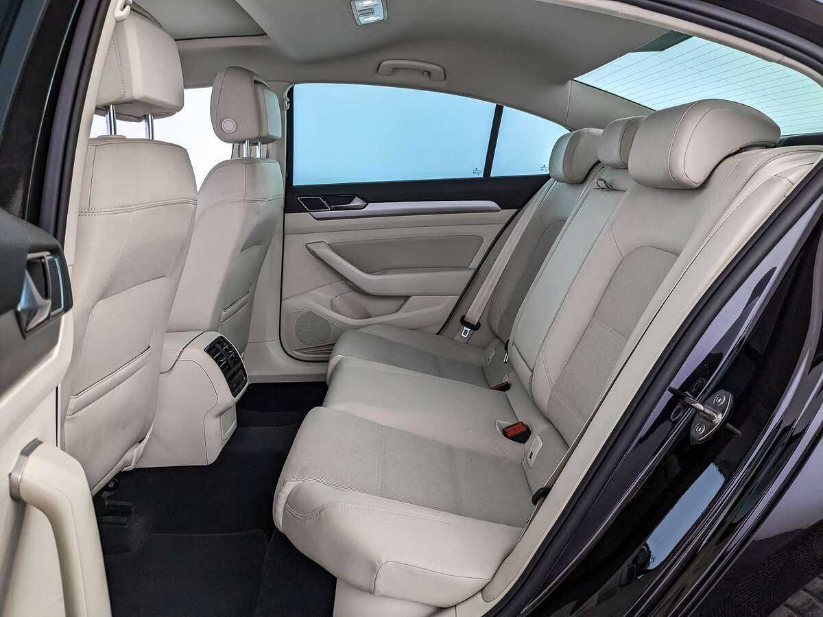 Купить Volkswagen Passat, 2018, 44 409 км, фото №14