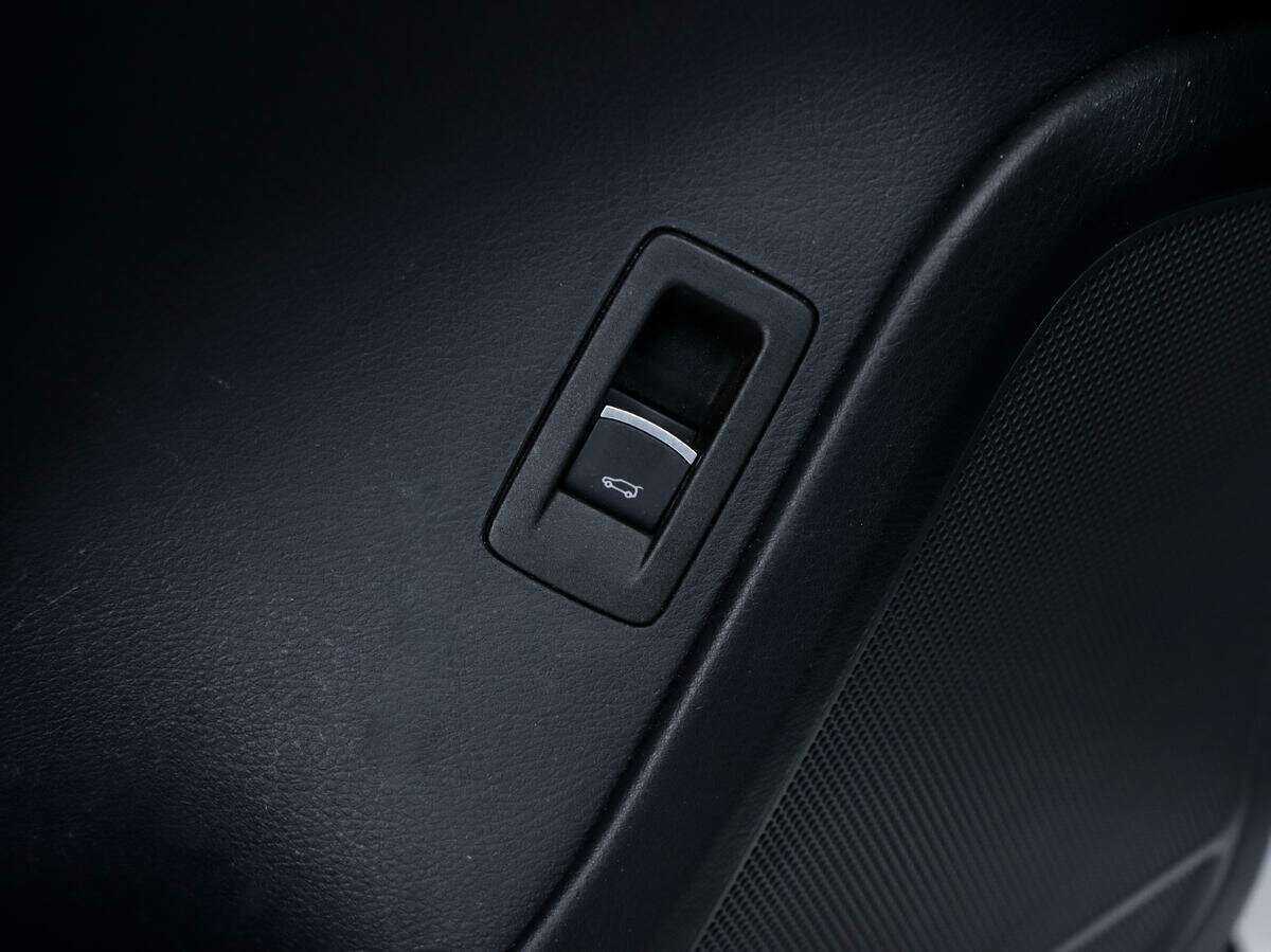 Купить Volkswagen Touareg, 2016, 216 767 км, фото №11