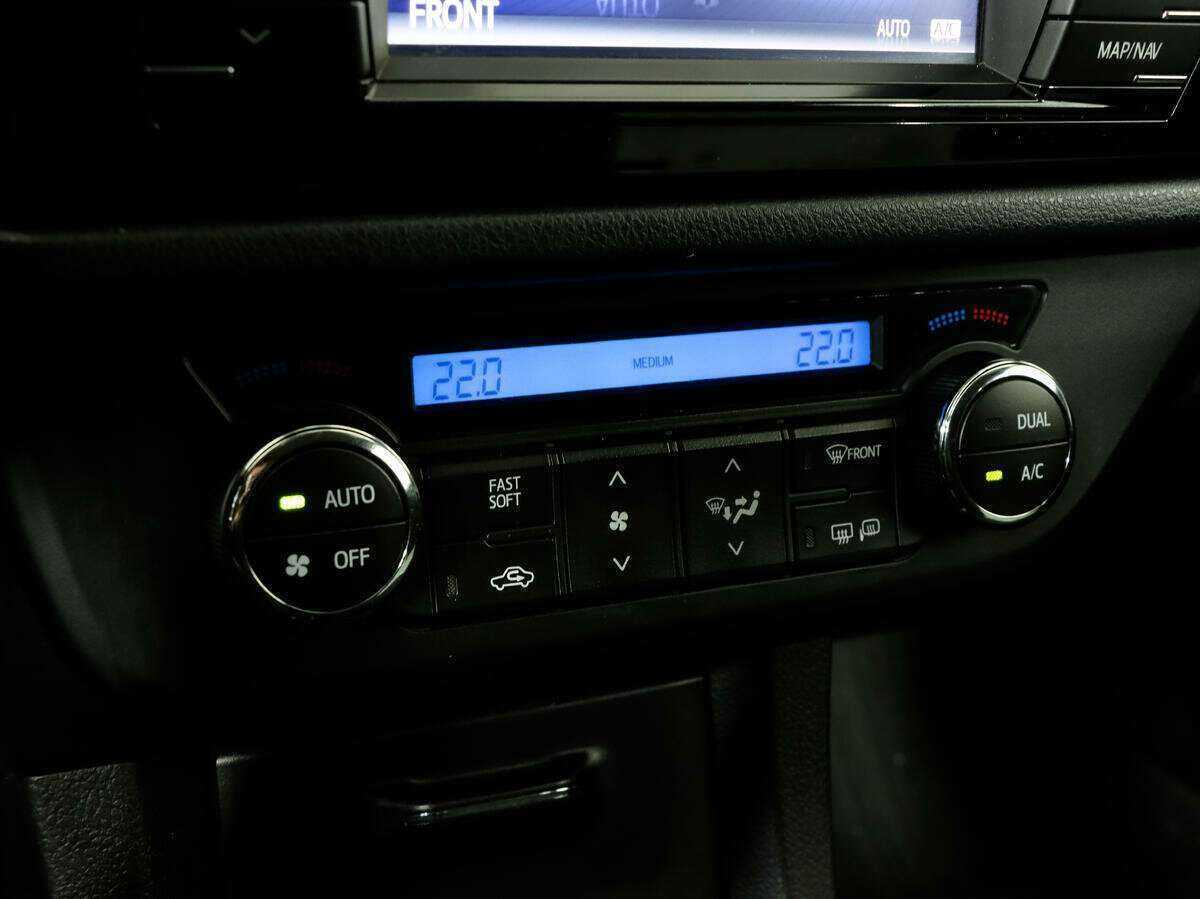 Купить Toyota Corolla, 2014, 180 241 км, фото №14