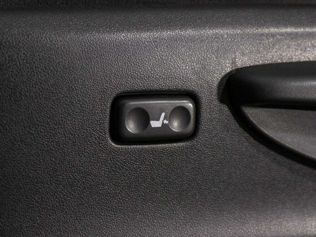 Купить Toyota Land Cruiser Prado, 2012, 175 423 км, фото №15