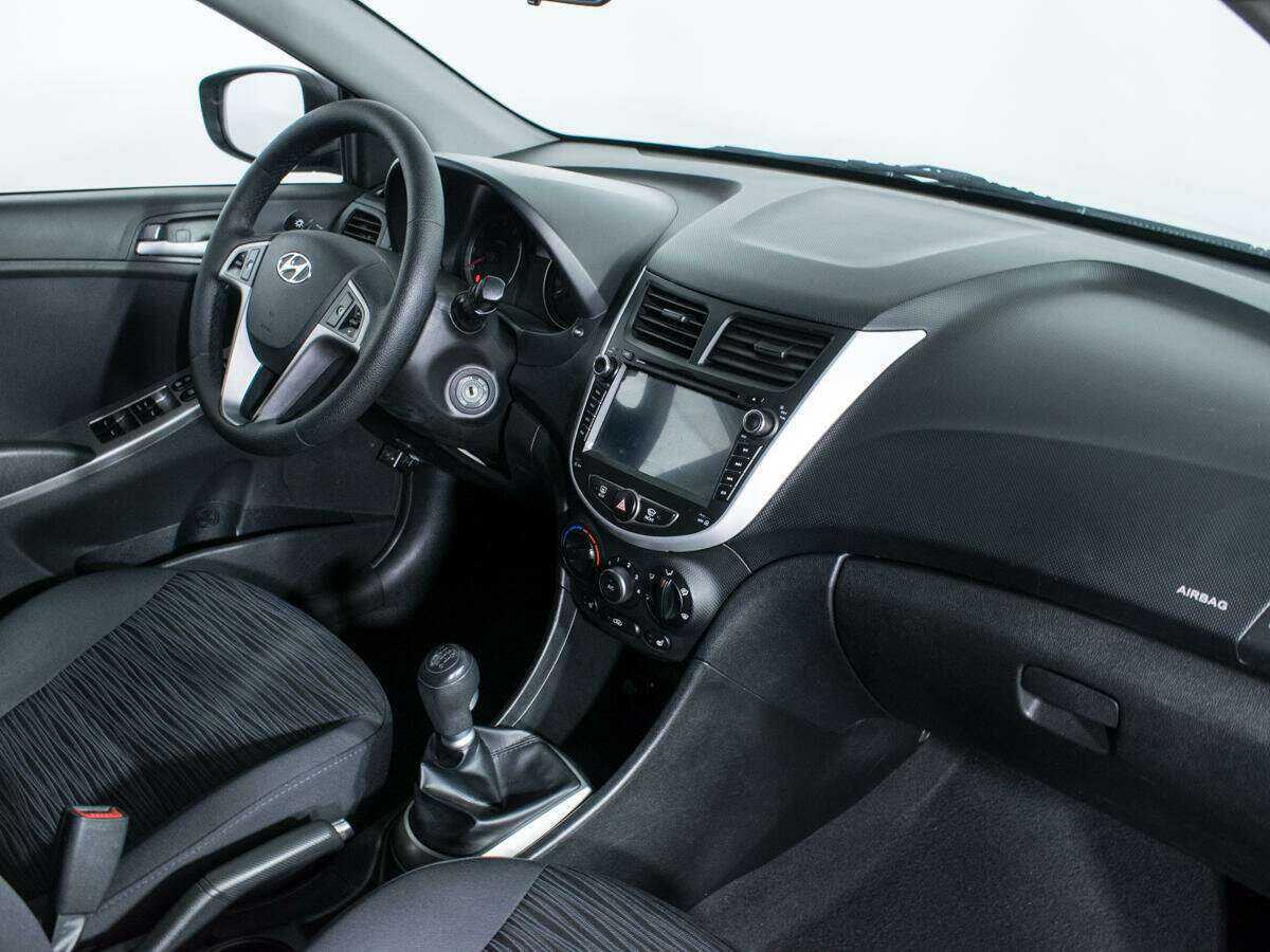 Купить Hyundai Solaris, 2014, 61 500 км, фото №9