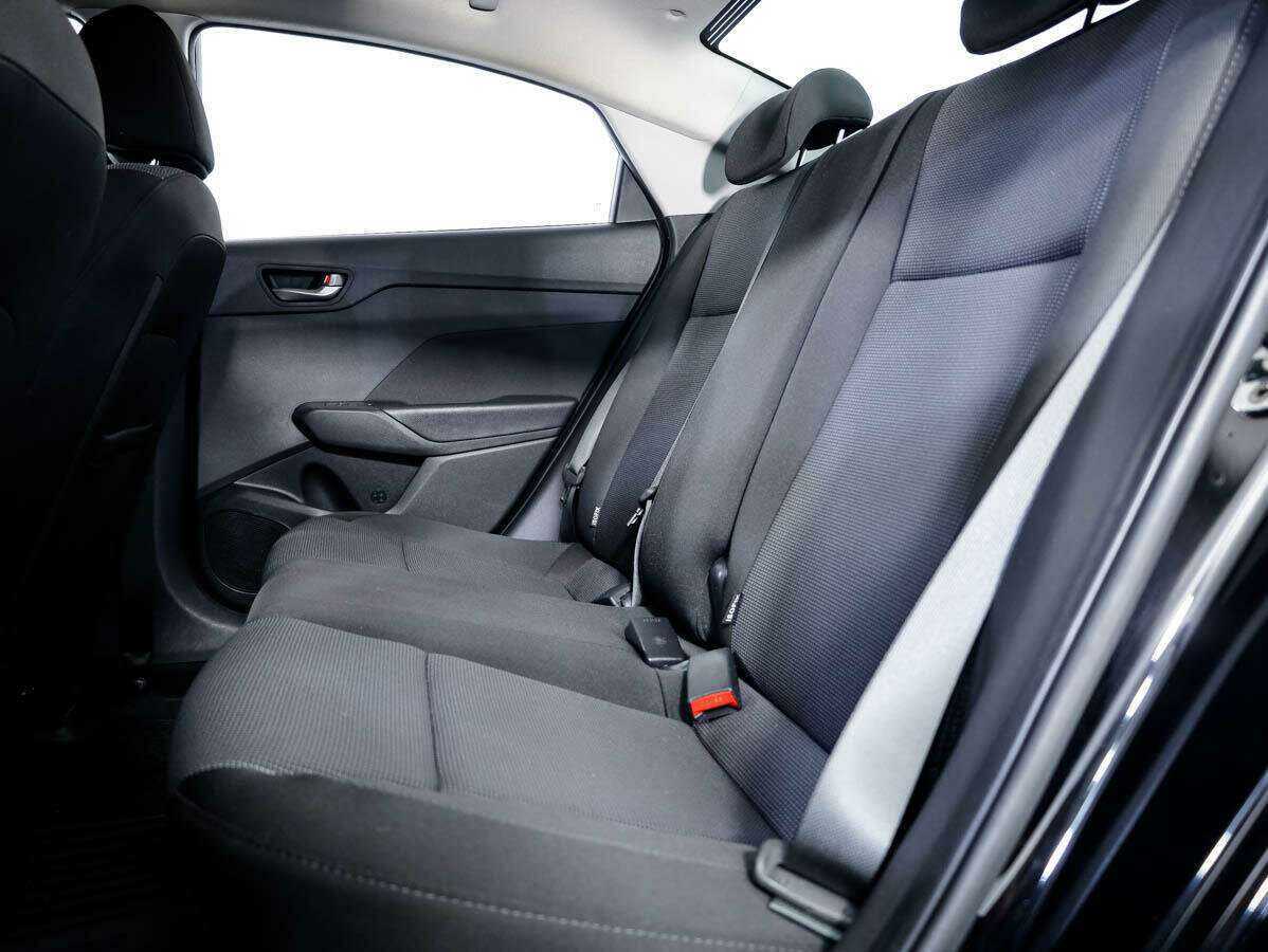 Купить Hyundai Solaris, 2018, 76 950 км, фото №12