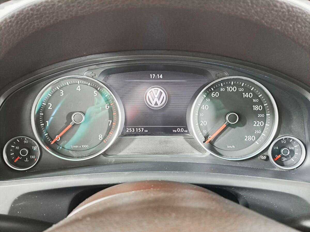 Купить Volkswagen Touareg, 2012, 253 150 км, фото №9