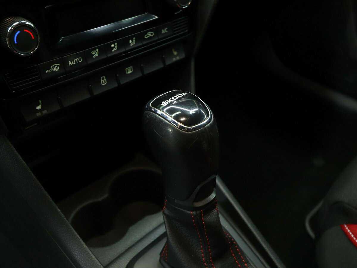 Купить Skoda Rapid, 2018, 132 000 км, фото №11