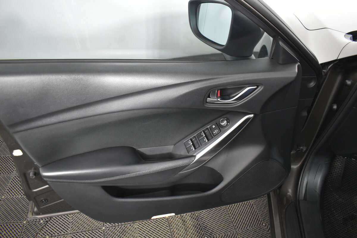 Купить Mazda 6, 2017, 163 000 км, фото №16