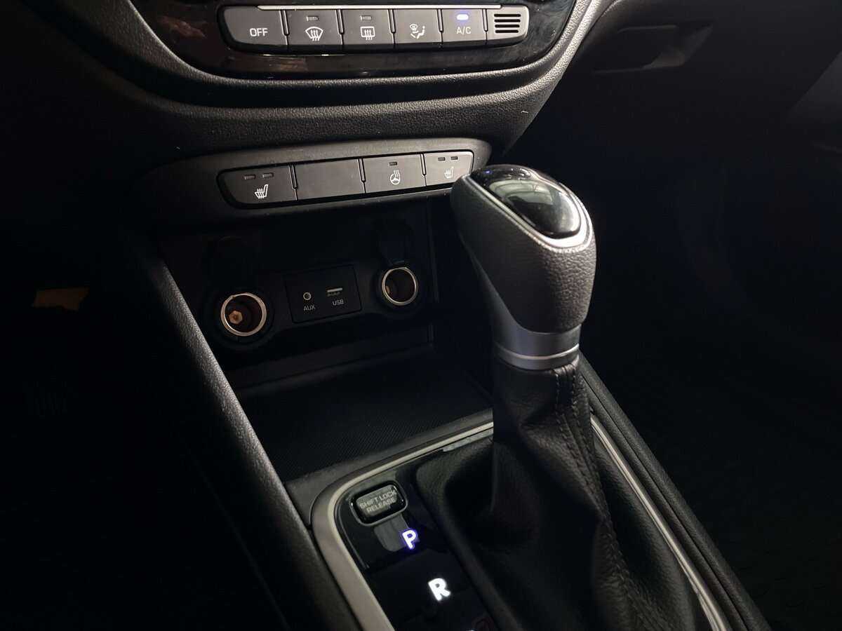 Купить Hyundai Solaris, 2018, 64 084 км, фото №11