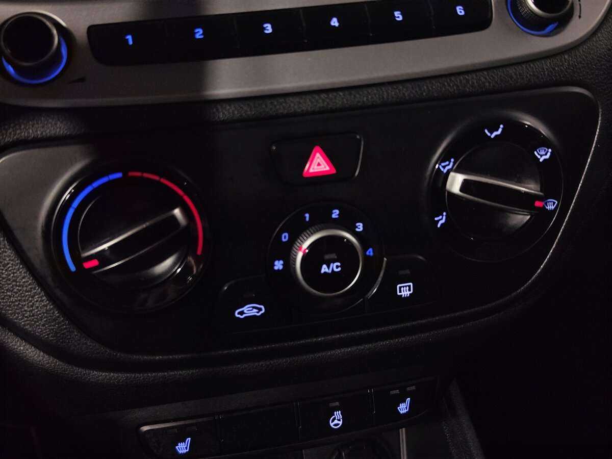 Купить Hyundai Solaris, 2018, 115 000 км, фото №12