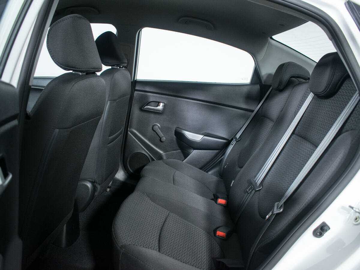 Купить Kia Rio, 2015, 72 300 км, фото №10