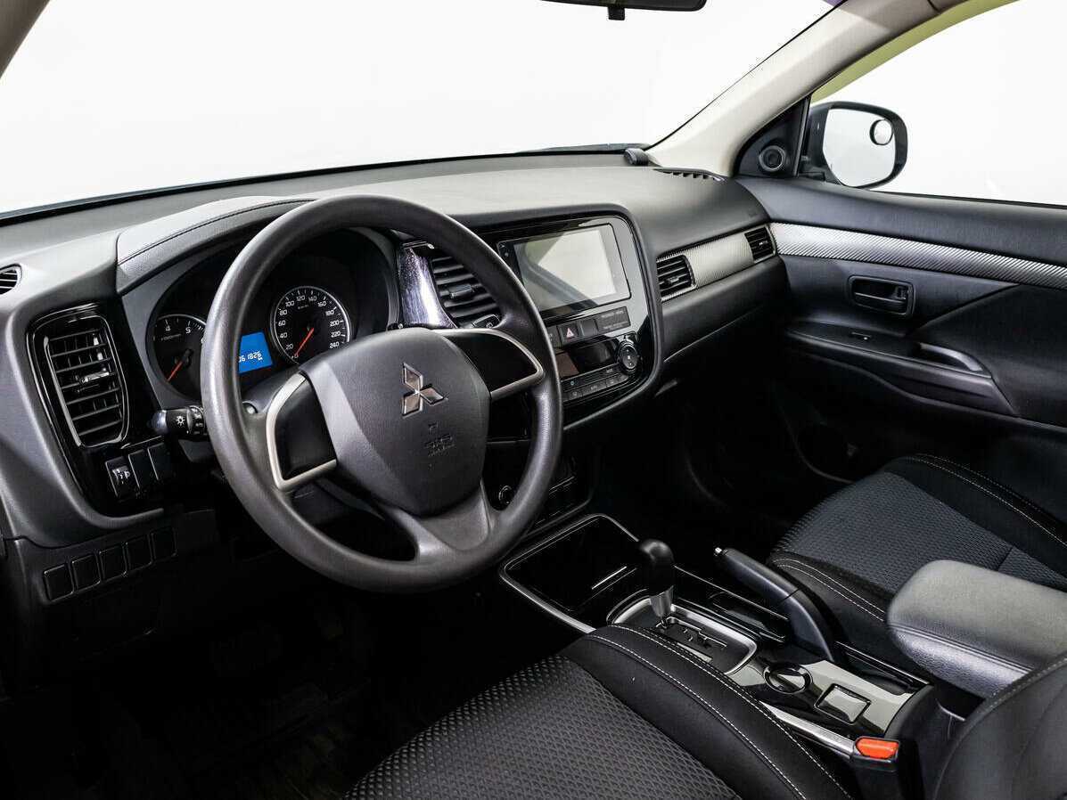 Купить Mitsubishi Outlander, 2018, 61 801 км, фото №9
