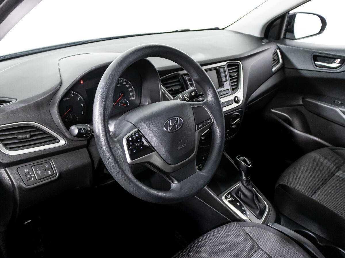 Купить Hyundai Solaris, 2017, 82 946 км, фото №11
