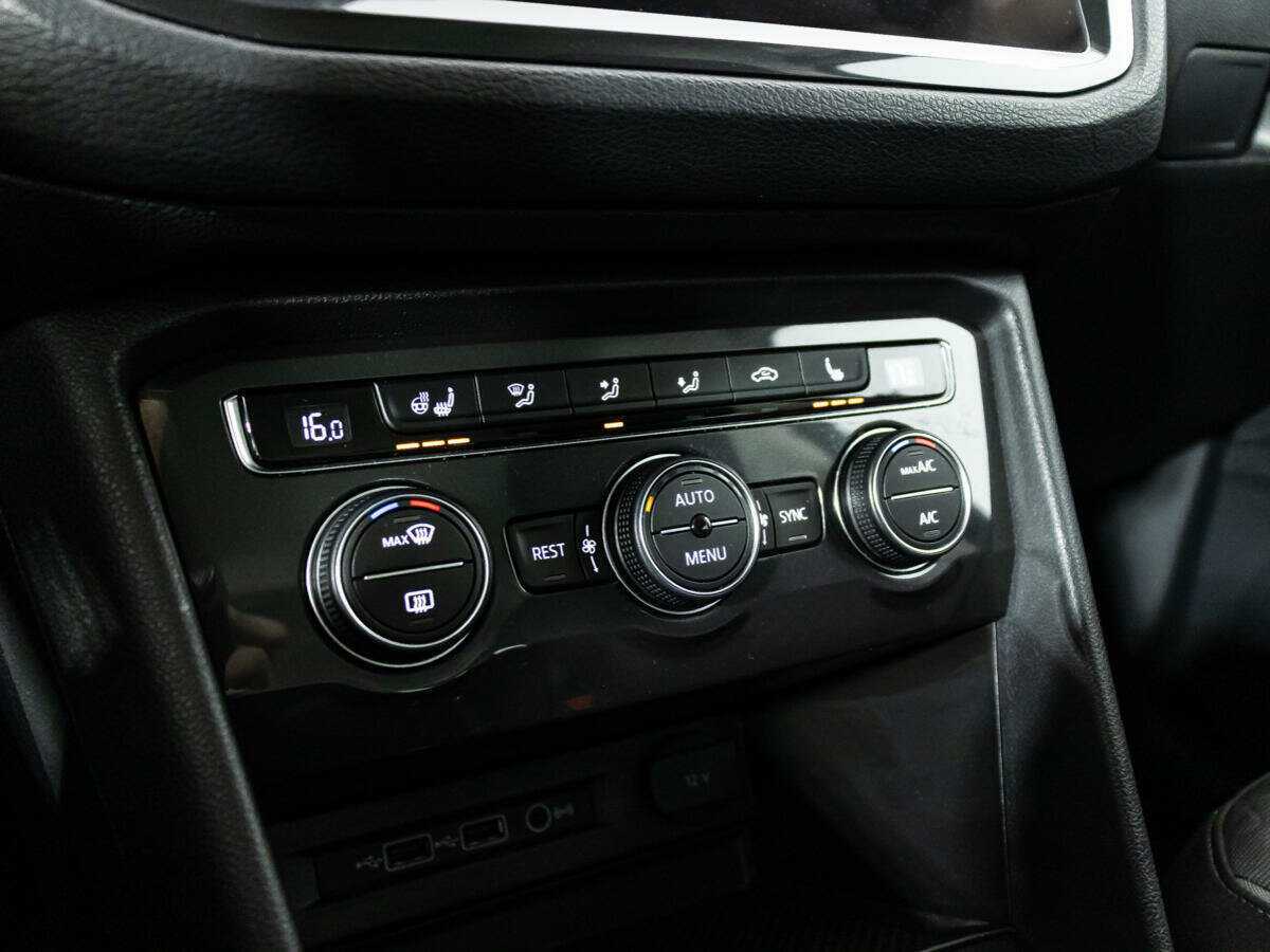 Купить Volkswagen Tiguan, 2019, 30 500 км, фото №16