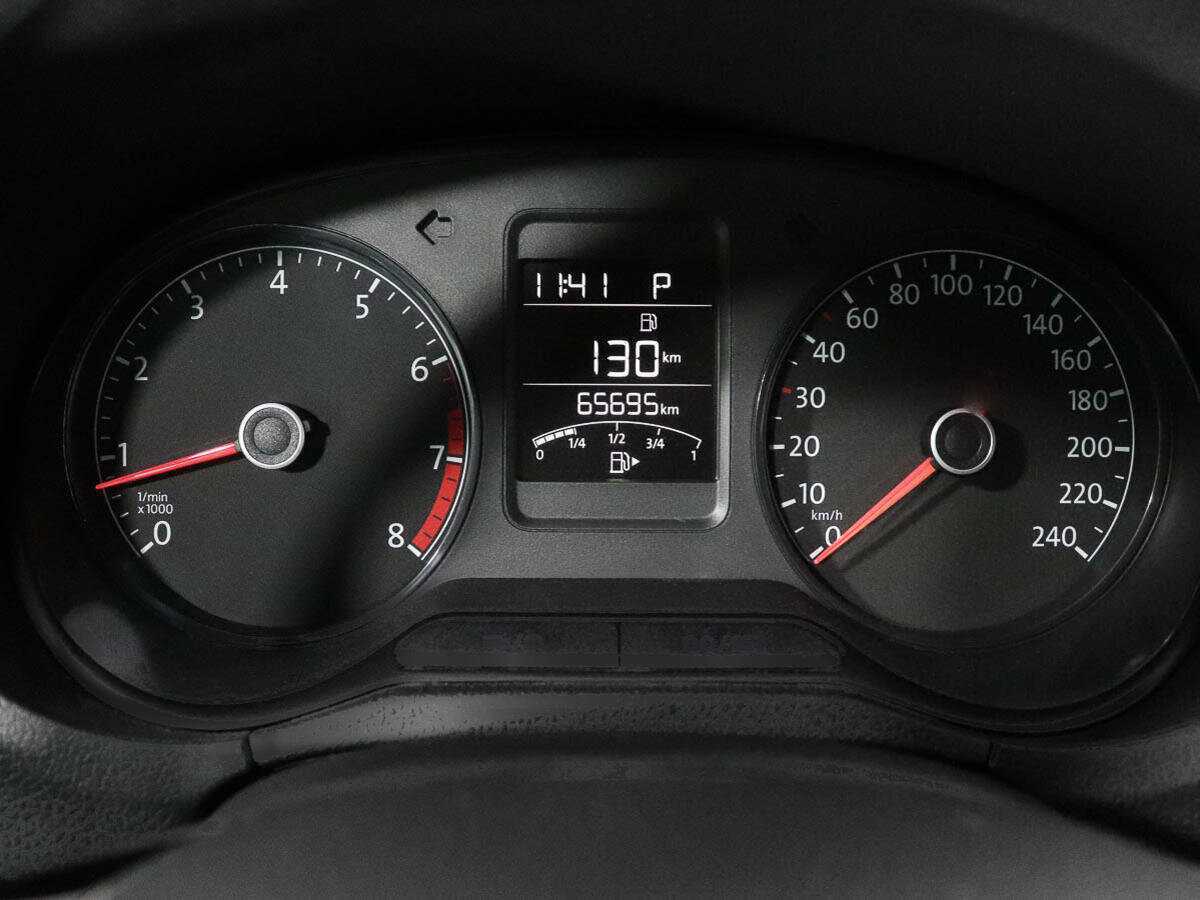 Купить Volkswagen Polo, 2017, 66 000 км, фото №12