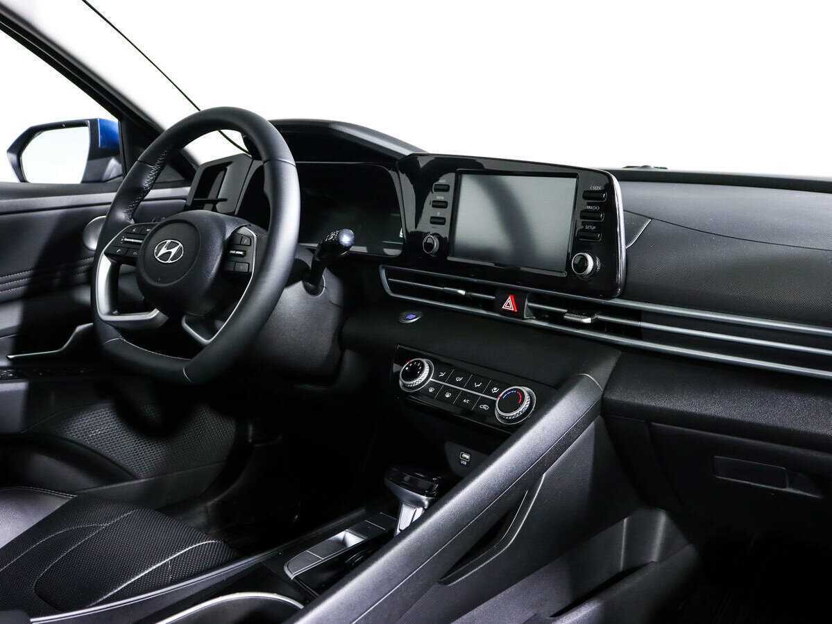 Купить Hyundai Elantra, 2022, 18 393 км, фото №7
