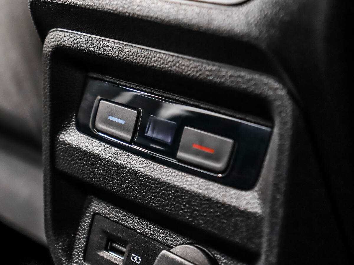 Купить Volkswagen Tiguan L, 2019, 81 070 км, фото №12