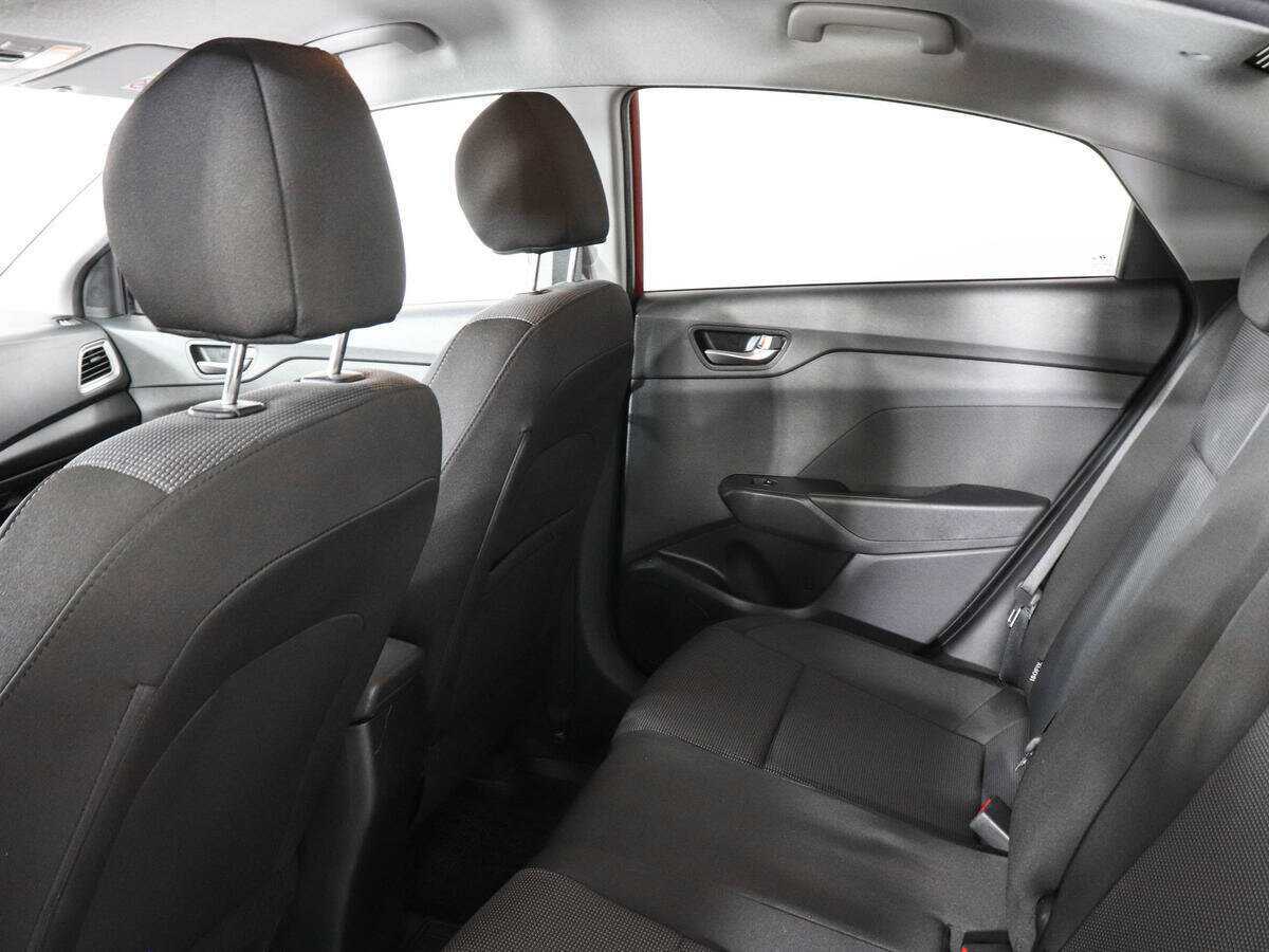 Купить Hyundai Solaris, 2019, 49 381 км, фото №12